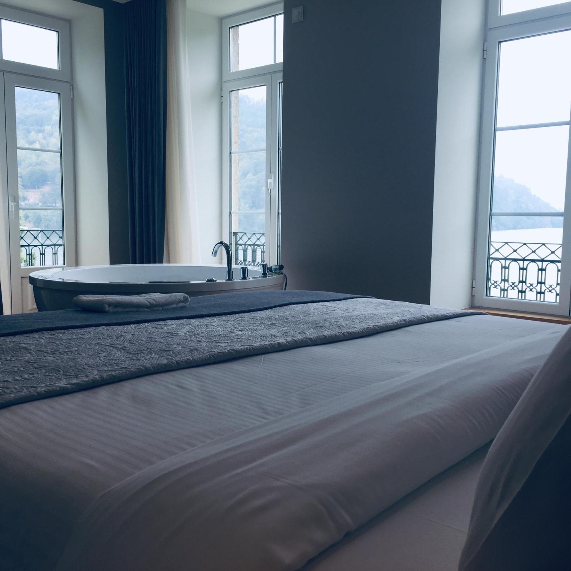 Douro Suites Ribadouro Exteriör bild